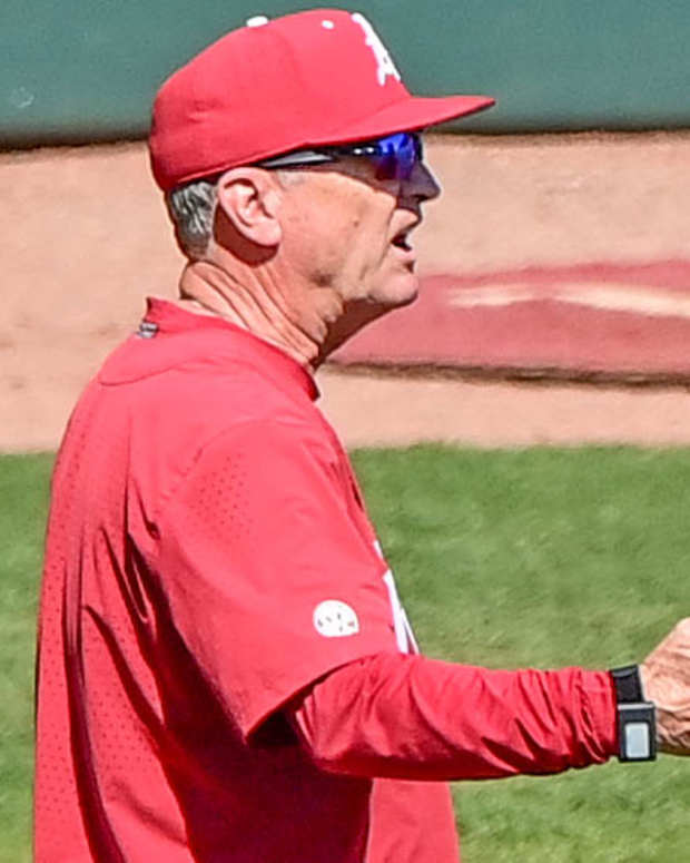 031024-Dave Van Horn-McNeese State-ua